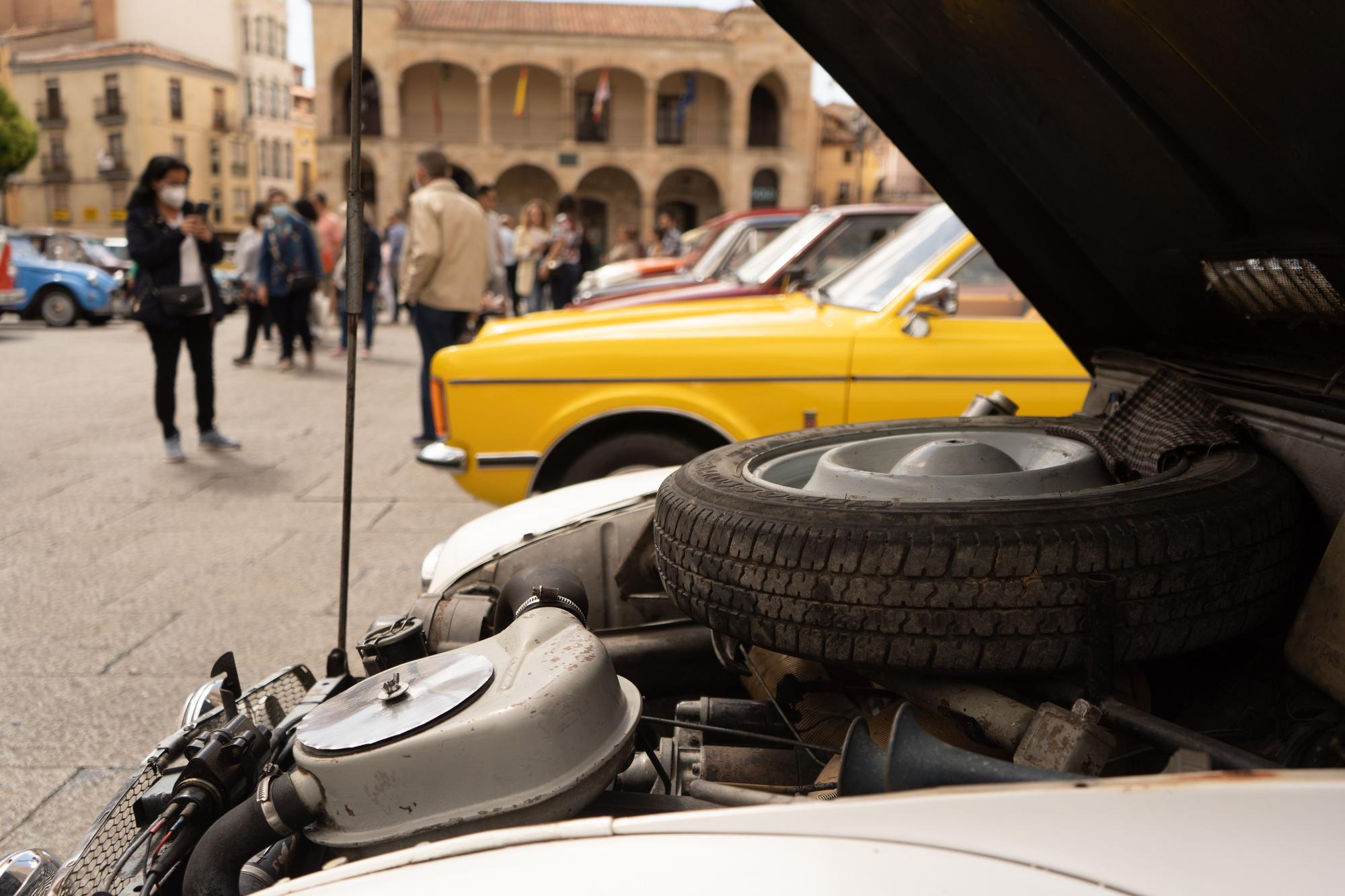 GALERÍA | Zamora huele a motor antiguo: concentración internacional de coches clásicos