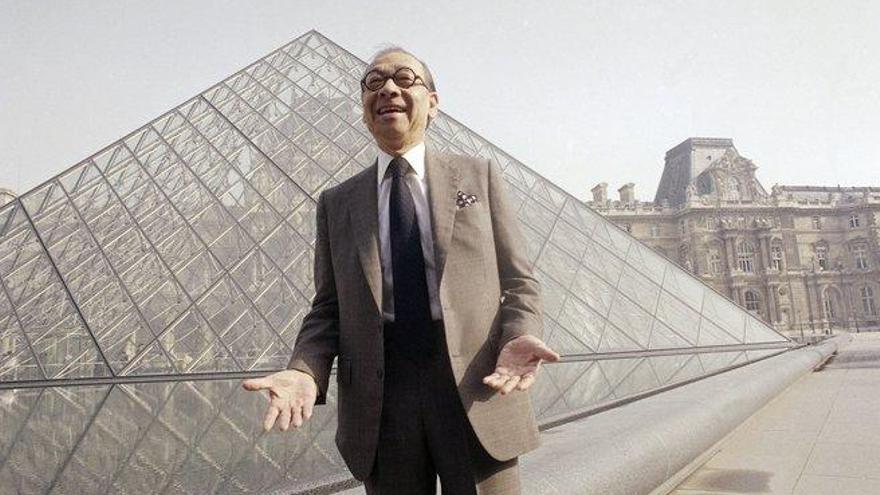 Muere I.M. Pei, el arquitecto que creó la pirámide del Museo Louvre