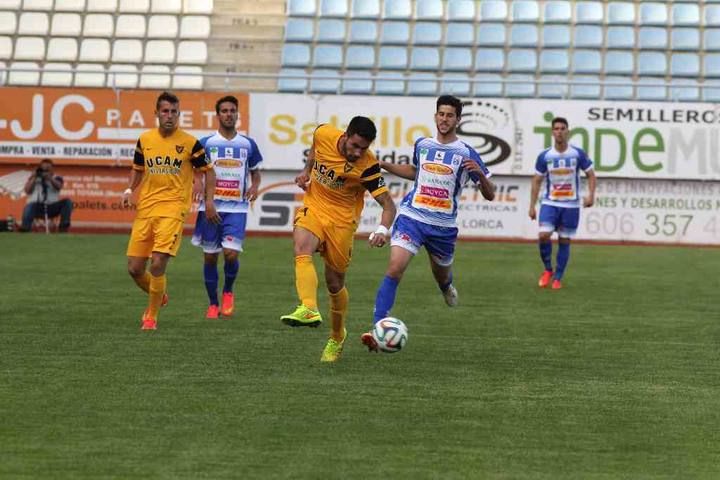 Futbol. La Hoya-UCAM (0-0)