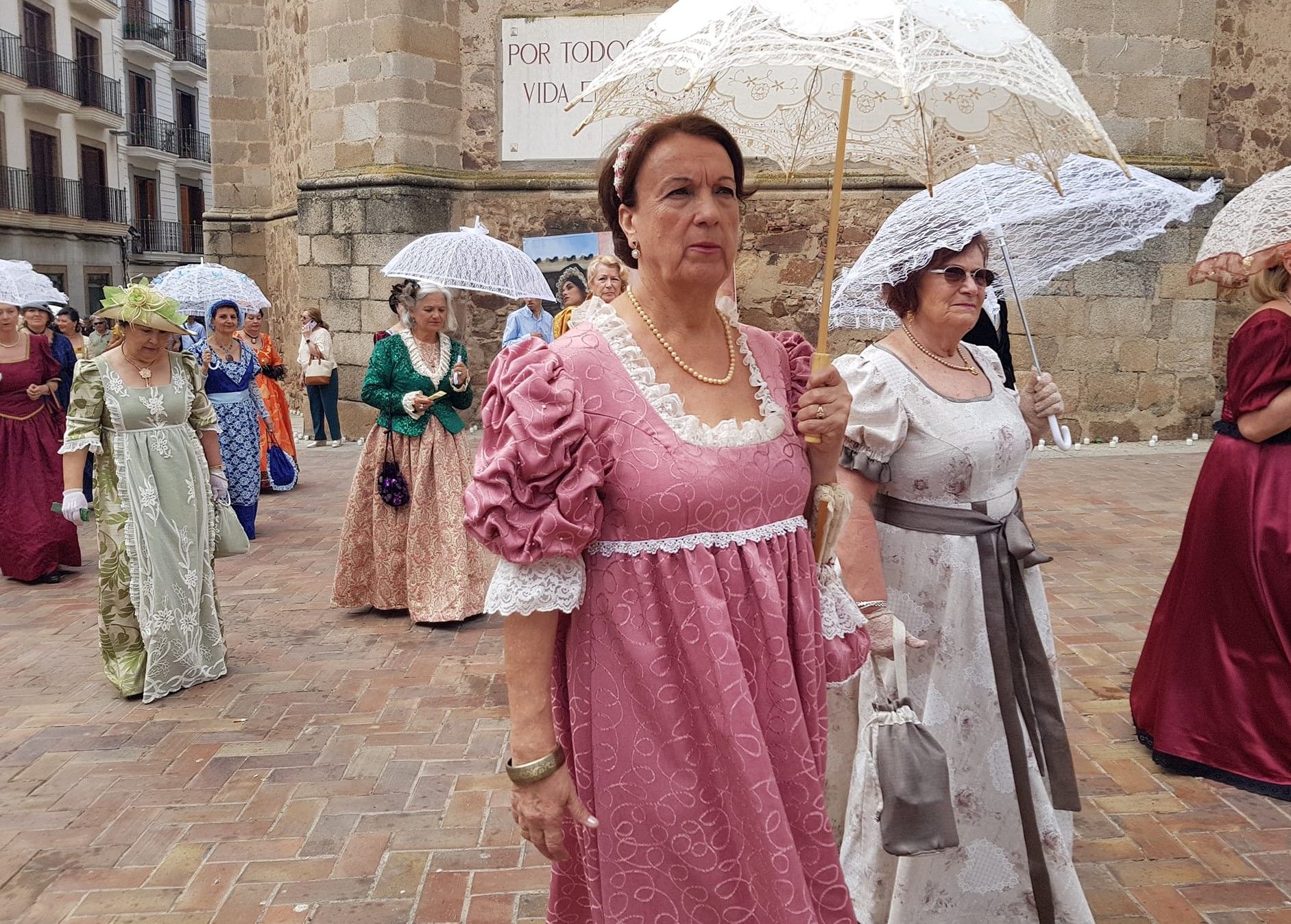 Trajes de epoca sale