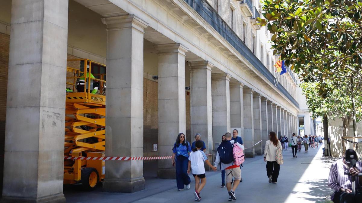 El grupo MLN ha empezado esta semana a realizar las primeras catas en los antiguos juzgados de la plaza del Pilar.