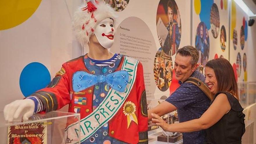 Javier Nóbrega, autor del cartel anunciador del Carnaval de Santa Cruz de Tenerife 2020