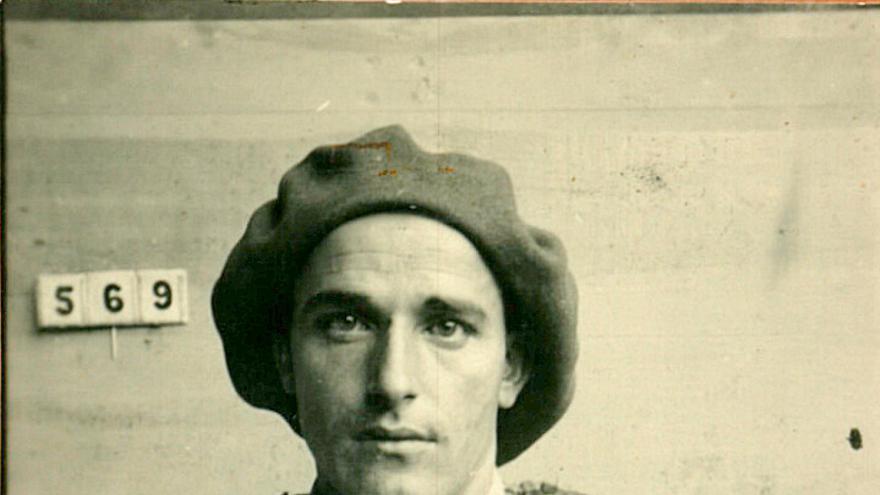 Los retratos de los obreros de Arnao, en una exposición fotográfica en