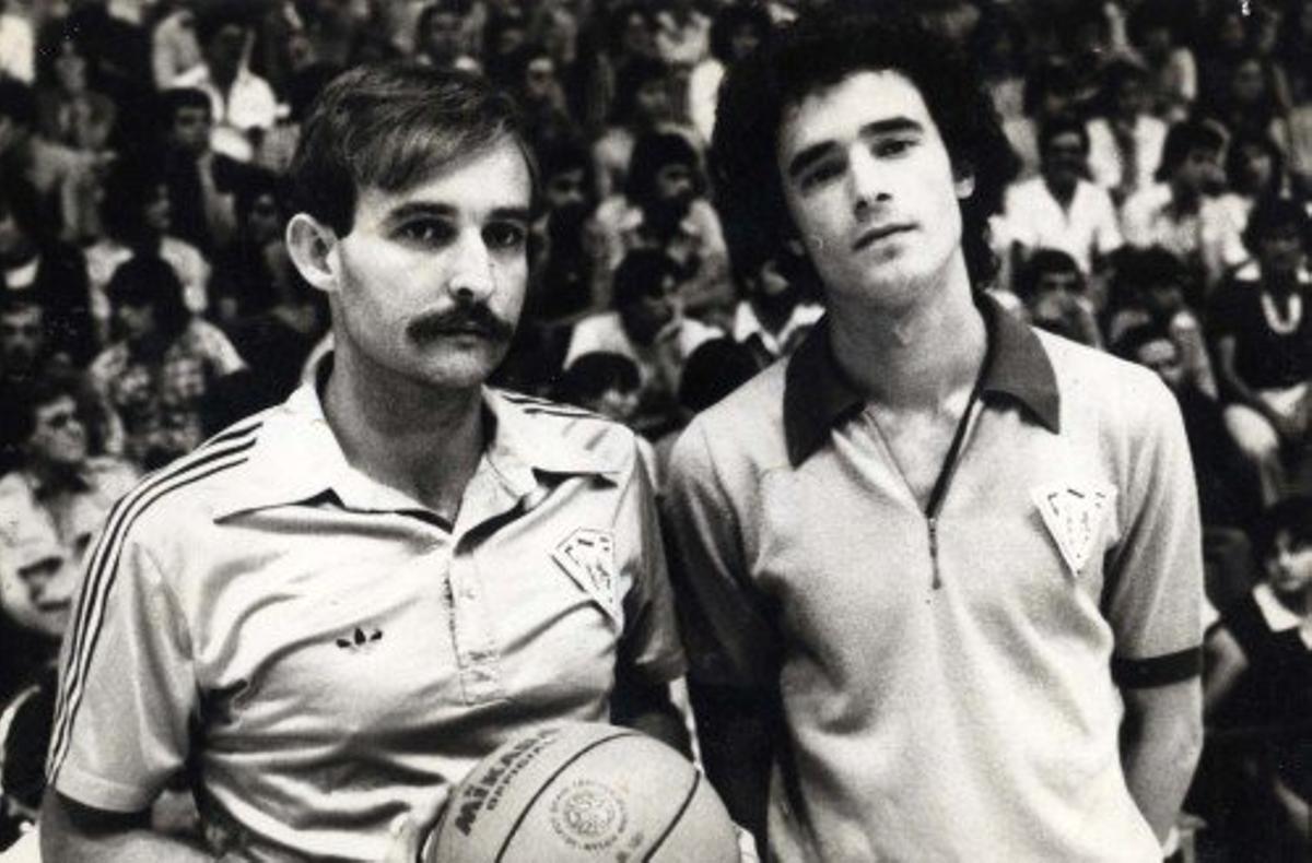 Arencibia, junto a Ángel Recuenco.