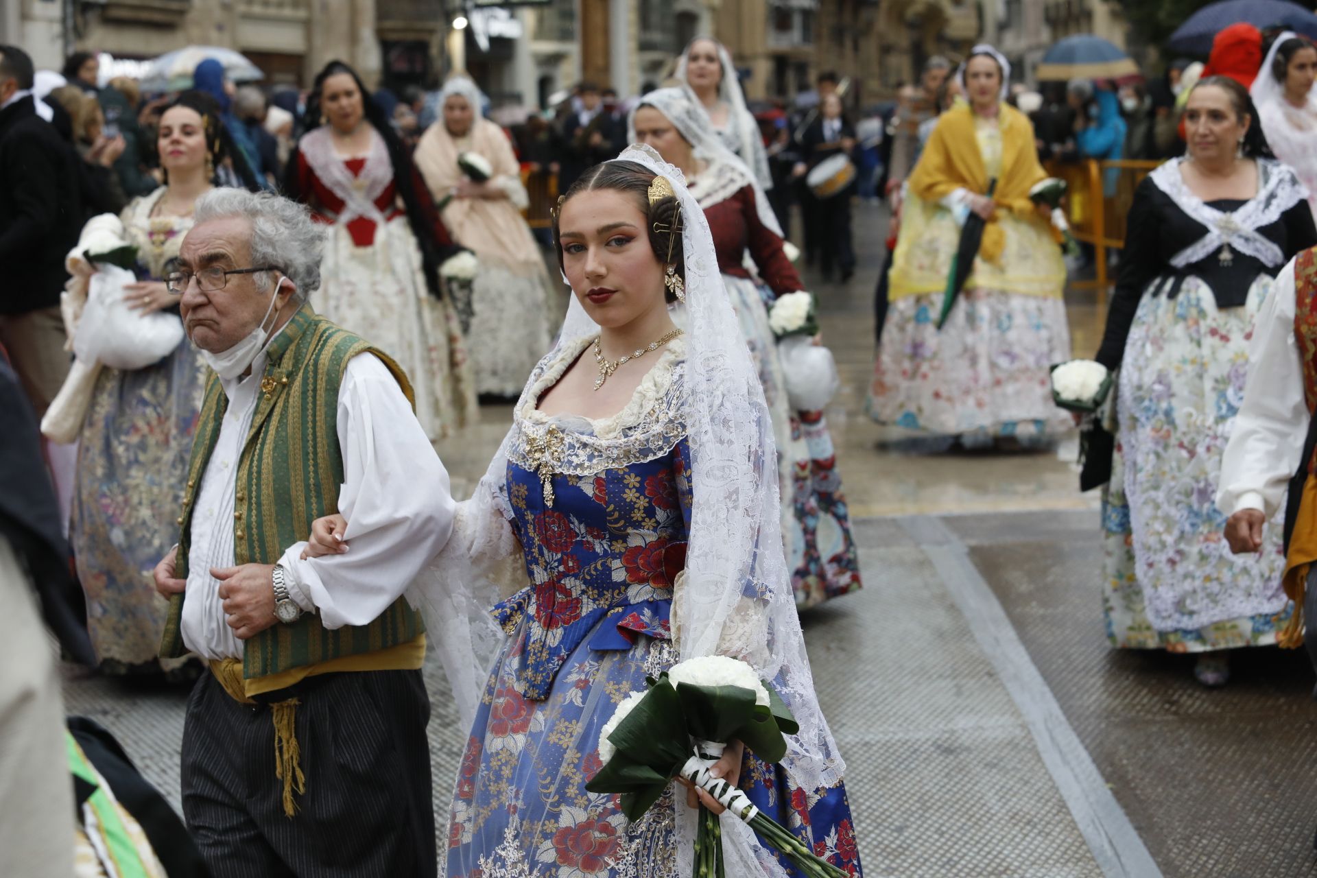 Búscate en el primer día de ofrenda por la calle de Quart (entre las 17:00 a las 18:00 horas)