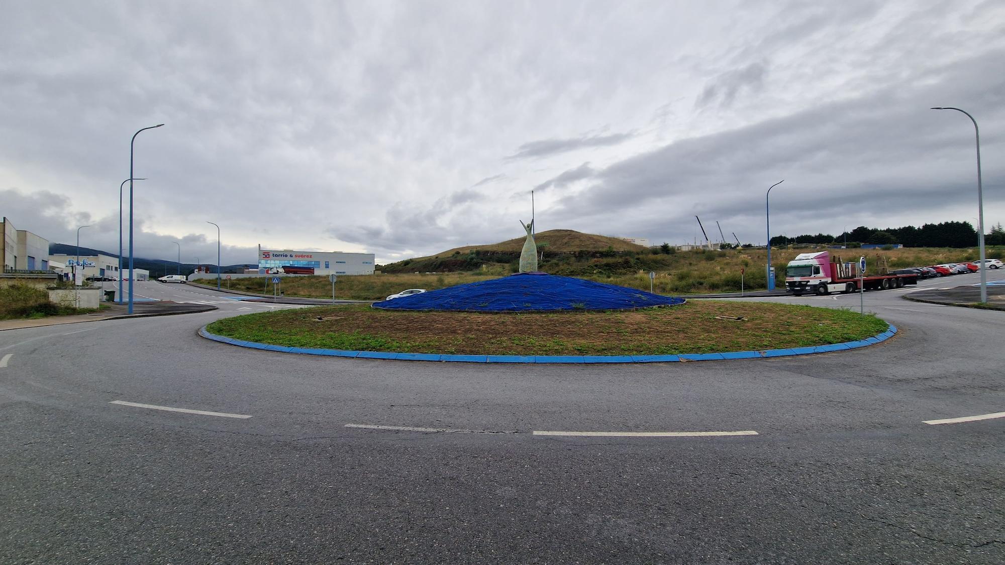 Obras de construcción de la megaplanta de Conservas Cerqueira, en el polígono industrial de Té (Rianxo).