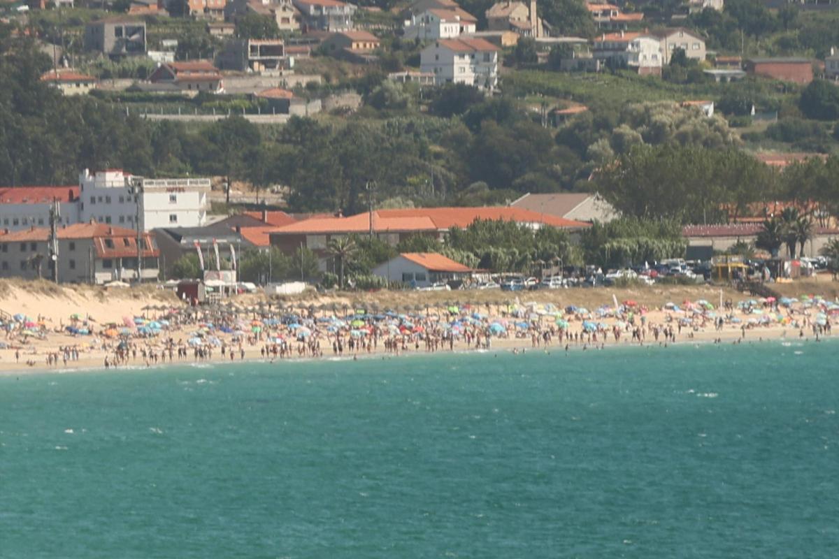 Las comarcas de O Salnés y Pontevedra están a rebosar, y sus playas son una de las razones.
