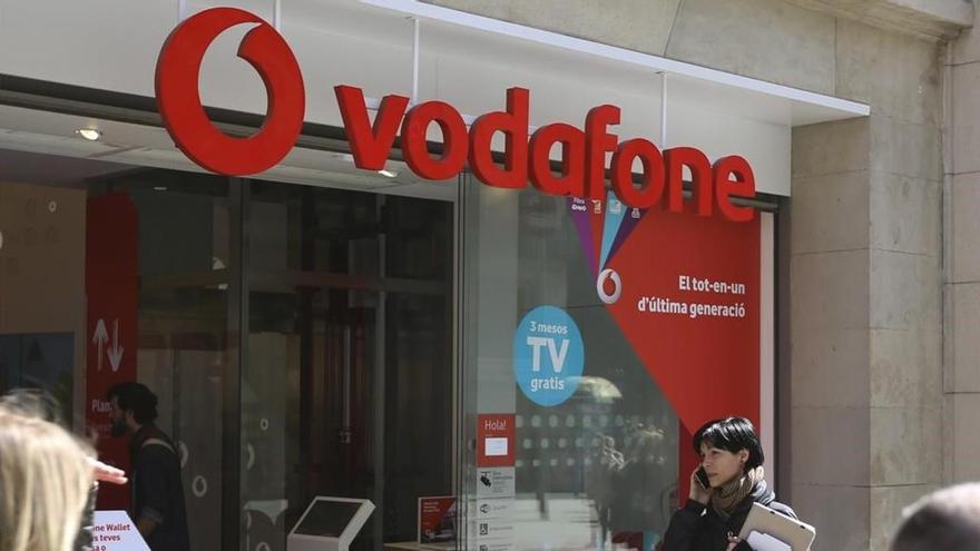 Vodafone denuncia a Movistar+ por el fútbol