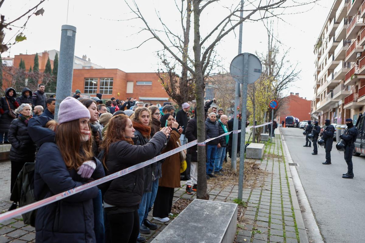 El desnonament del bloc 8 de Manresa, en imatges El desnonament del bloc 8 de Manresa, en imatges