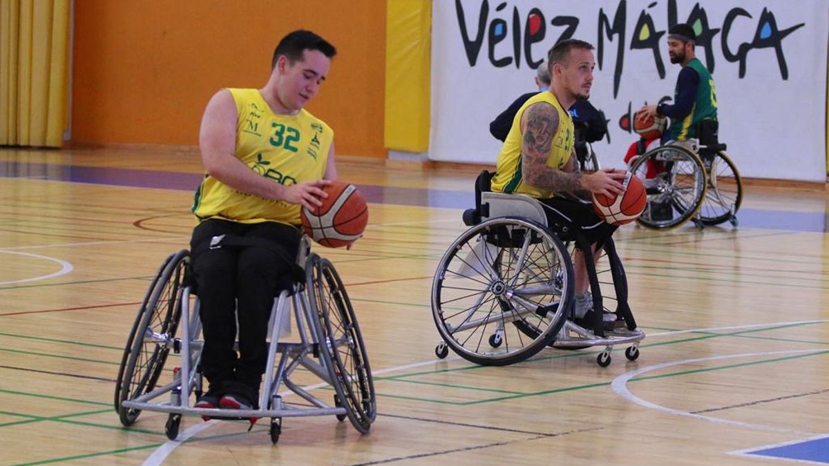 Entrenamiento del AMIVEL Vélez Málaga.