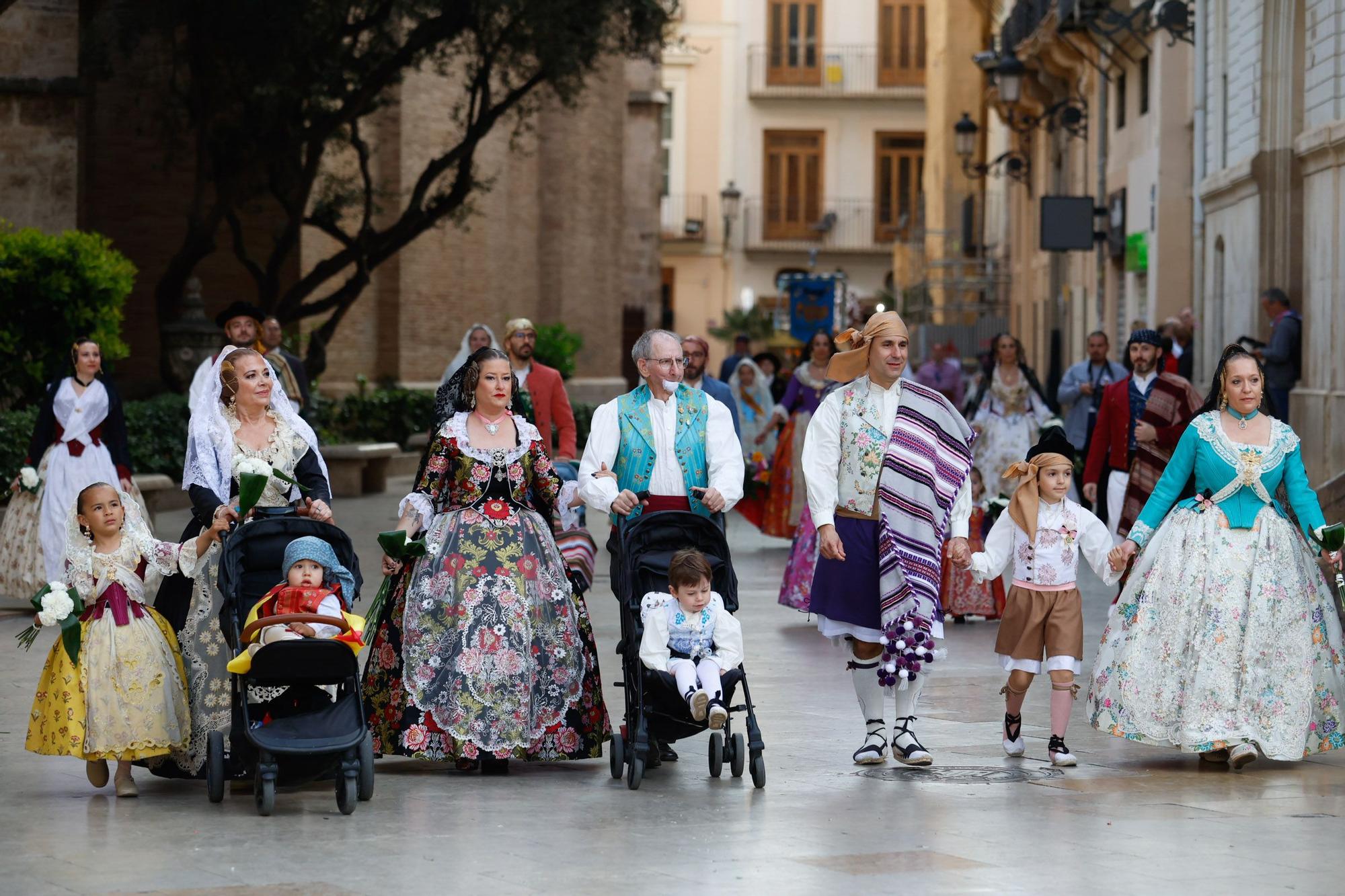 Búscate en el primer día de la Ofrenda en la calle San Vicente entre las 17:00 y las 18:00