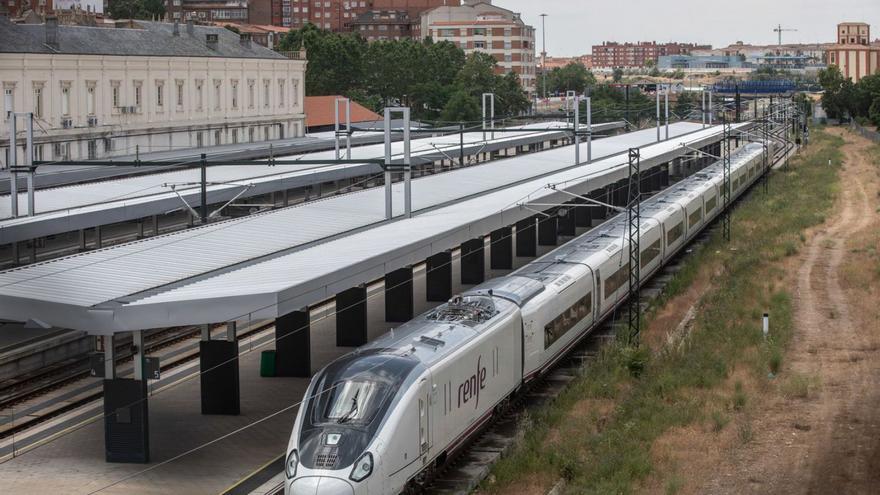 La entrada en servicio del Talgo Avril en Zamora, el tren que jubila al Alvia, se prevé con retraso