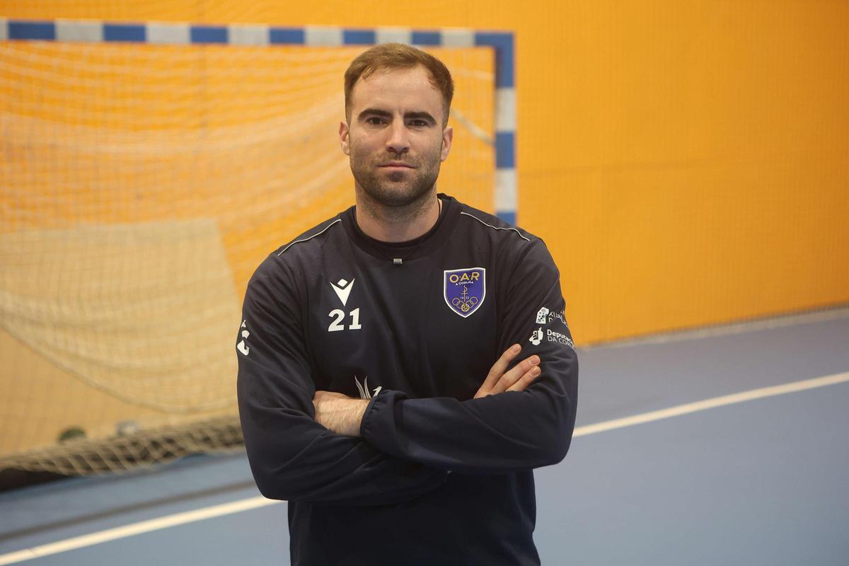 Javi Rodríguez posa durante un entrenamiento del OAR.