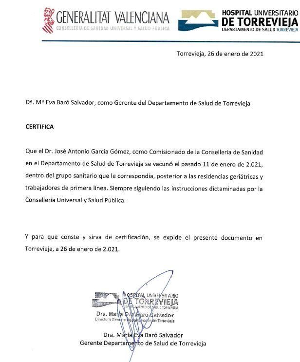 Certificado firmado por la gerente del departamento de salud de Torrevieja, Eva Baró