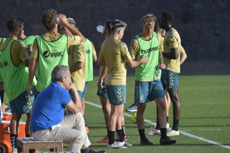 Entrenamiento de la UD Las Palmas (11/10/21)