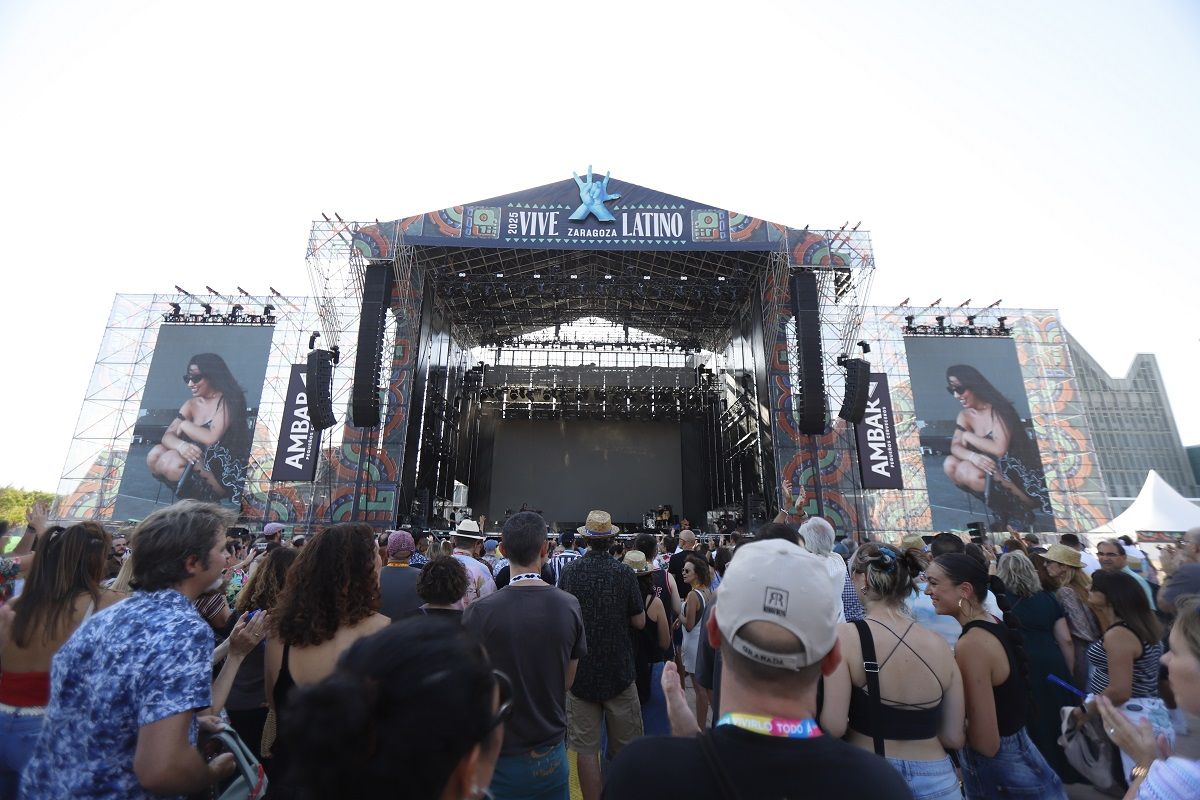 En imágenes | Segunda jornada del Vive Latino en Zaragoza