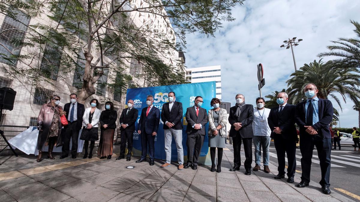 El presidente Torres acude al acto de conmemoración del 50 aniversario del Hospital Universitario Insular de Gran Canaria.