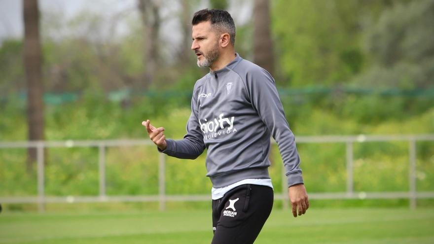 Iván Ania y su ambición en el Córdoba CF: &quot;Estamos pensando en la primera plaza&quot;