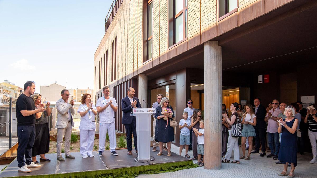 Inauguració del nou Cap de Sant Fruitós de Bages, Dr Pere Moran Medina, amb familiars i el conseller de presidència Albert Dalmau