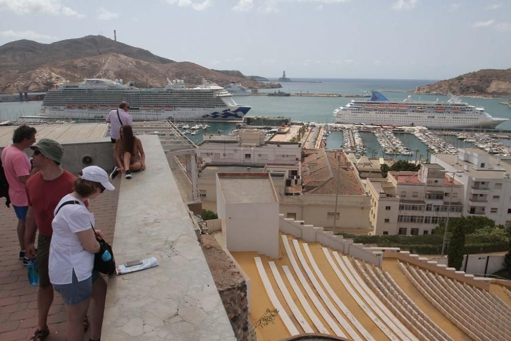 Turistas en Cartagena en el Puente de agosto