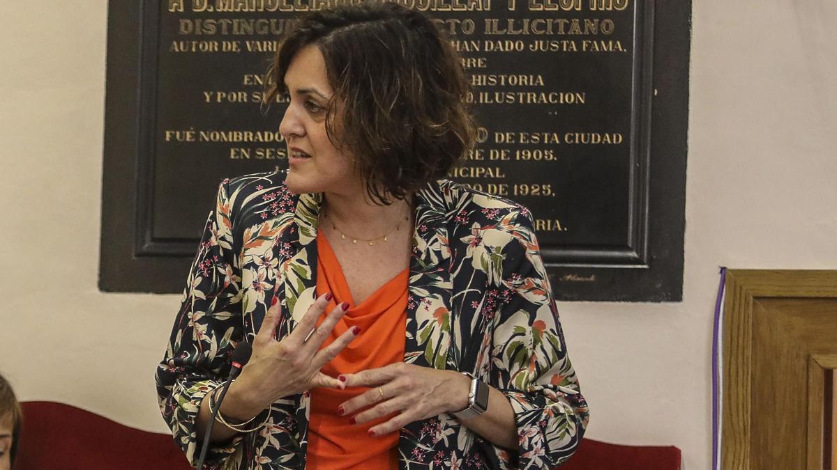 La portavoz de Cs, Eva Crisol, en el pleno