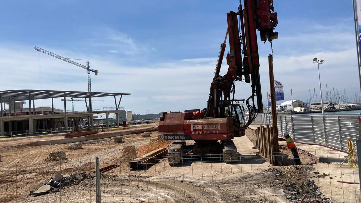 Obras de rehabilitación del Muelle Míguez en el puerto de Torrevieja para las que se ha aprobado un sobrecoste del 50 %