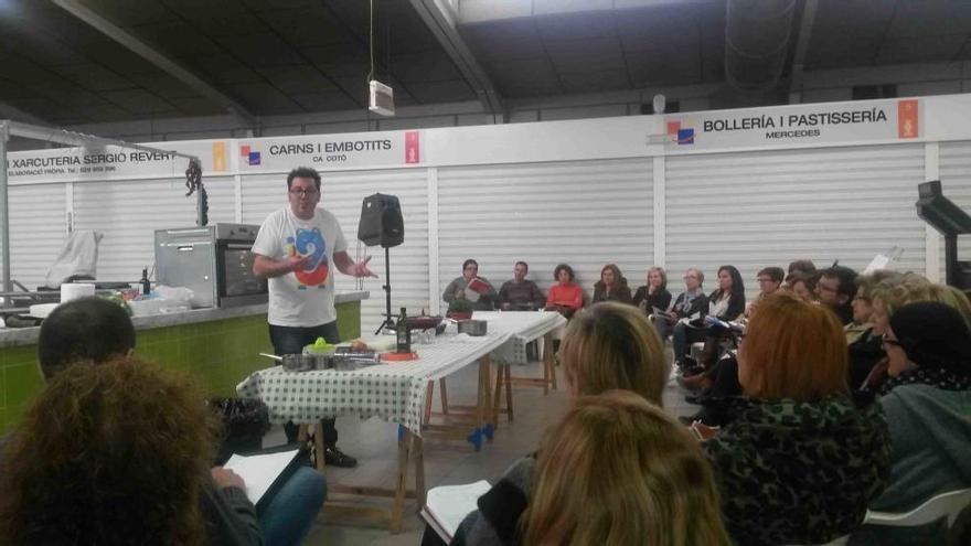 El curso de cocina de Miquel Ruiz en el Mercado Municipal