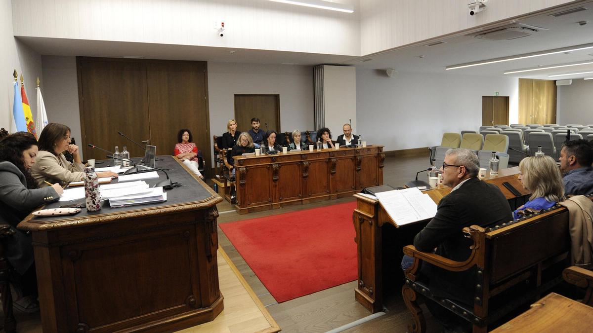 El portavoz del PP, Ignacio Maril, se dirige a la presidencia en un pleno anterior.
