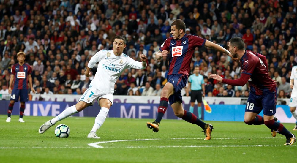 El partido Real Madrid - Eibar, en imágenes