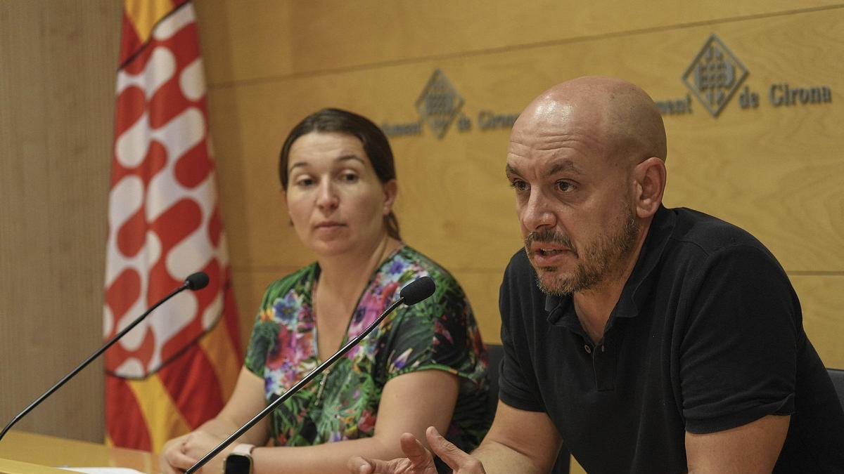 Bea Esporrín i Maxi Fuentes durant la roda de premsa aquest matí.