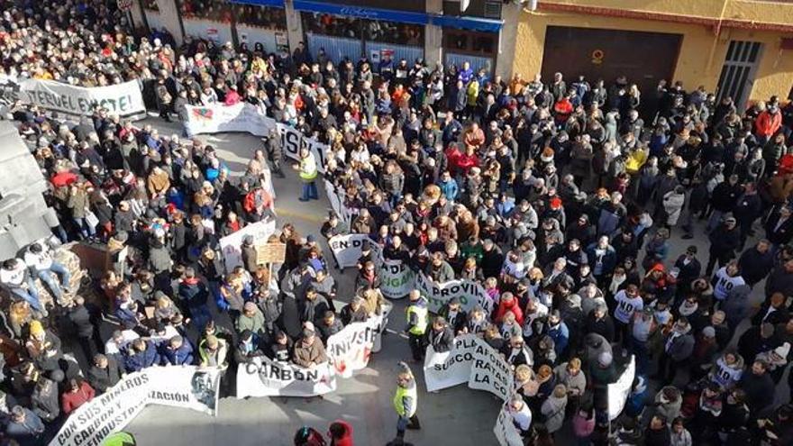 Los partidos aragoneses aparcan la hostilidad por la crisis de Andorra