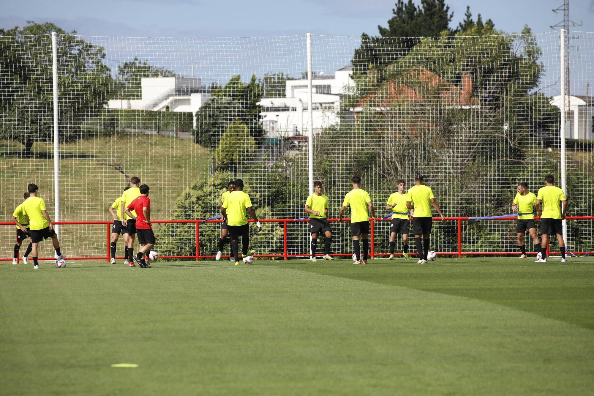 Así fue el primer entrenamiento de la era Albés en el Sporting (en imágenes)