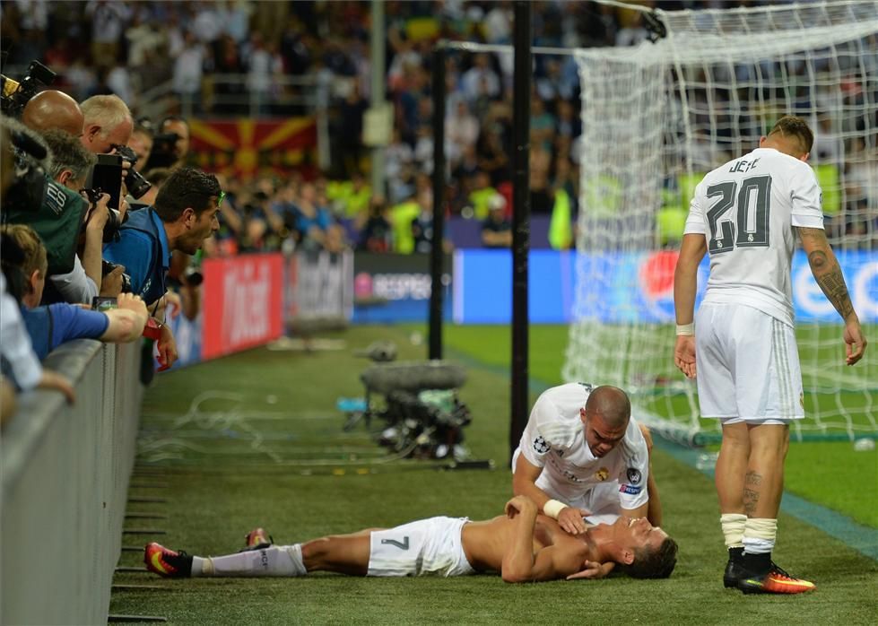 FOTOGALERÍA / Alegría y decepción tras la final de la Champions