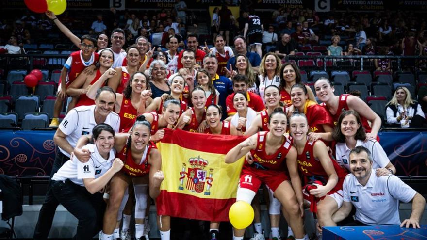 Bronce en el Europeo U20F para Noa Morro, Claudia Contell, Elena Buenavida y Rubén Burgos