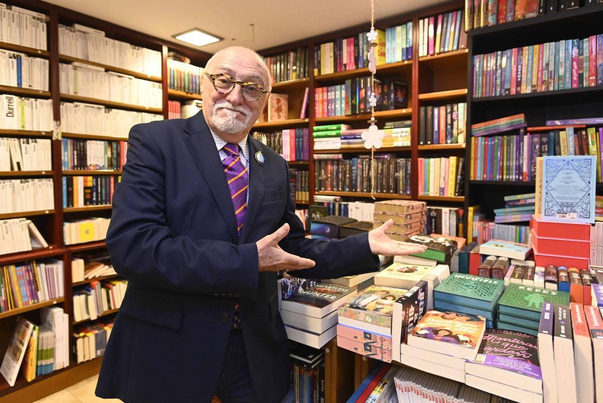 VIGO. PRESENTACION LIBRO MONCHO BORRAJO. LIBROURO