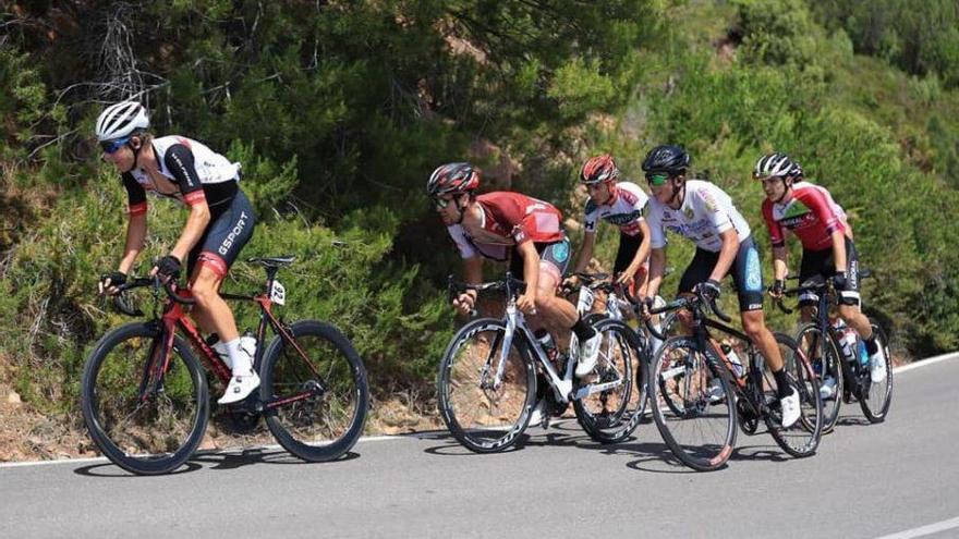 Un ciclista de G-Sport, durante una competición. // Gsport Team