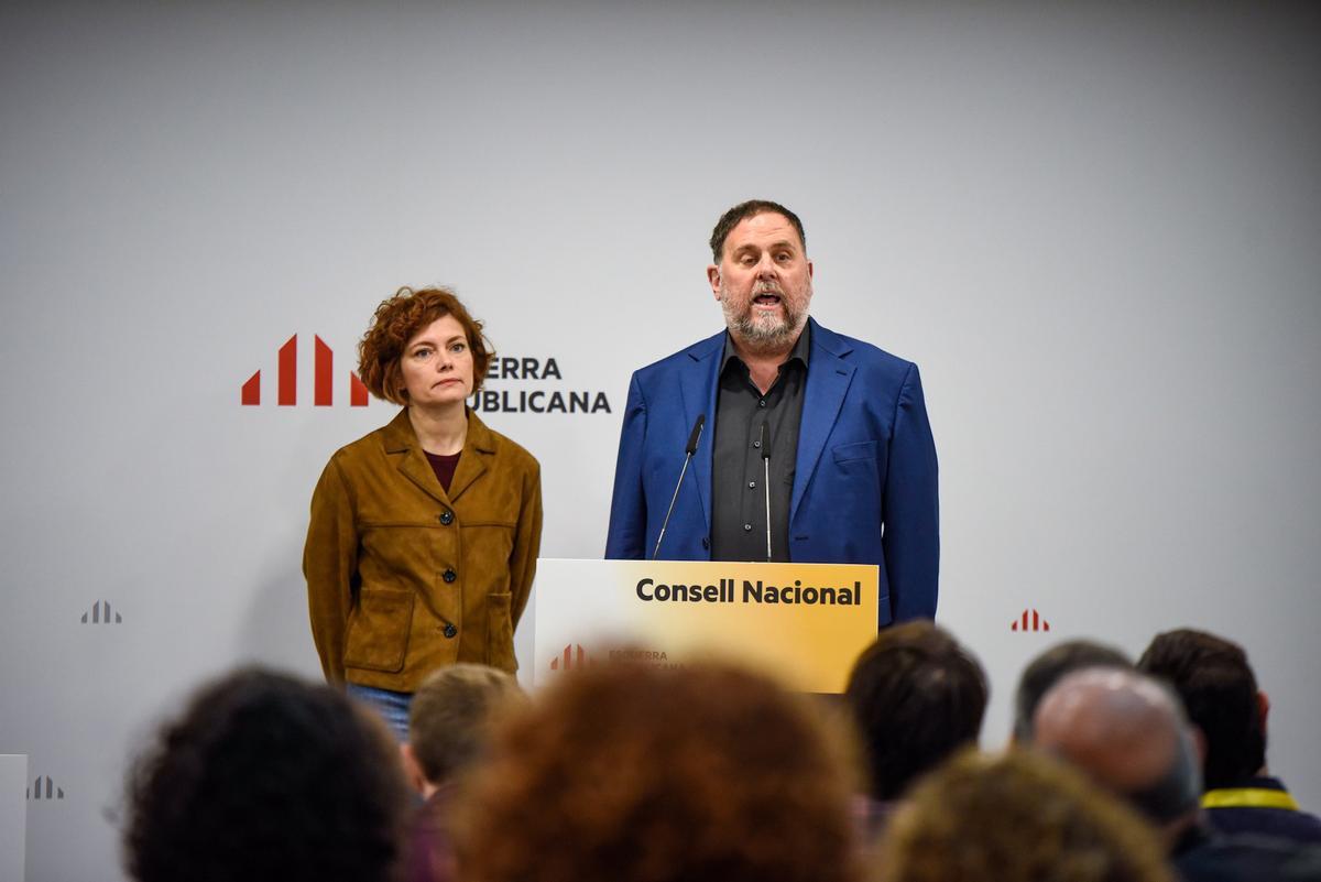 El presidente de ERC, Oriol Junqueras, y la secretaria general, Elisenda Alamany, durante el Consell Nacional de 2025