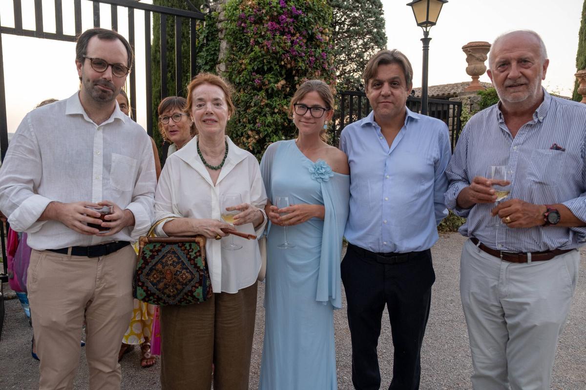 La celebración del tradicional cóctel solidario de la Orden de Malta, en imágenes
