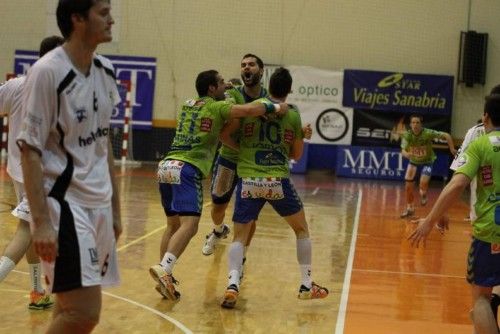 Balonmano: MMT Seguros - Helvetia Anaitasuna (25-24)