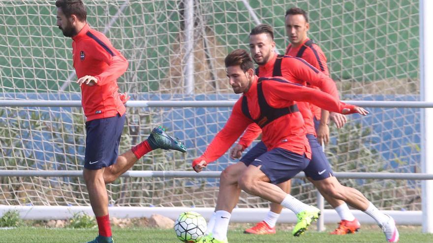 Los jugadores en el entrenamiento