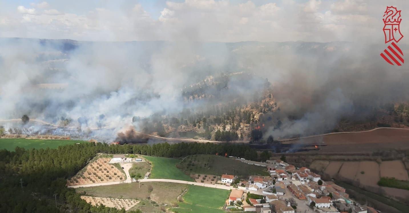 Incendio forestal en Requena