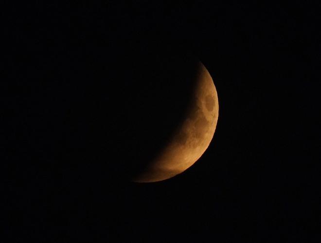 El eclipse lunar desde San Diego.