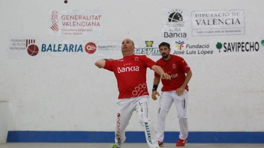 Félix va demostrar les seus ganes de victòria al jugar a casa.