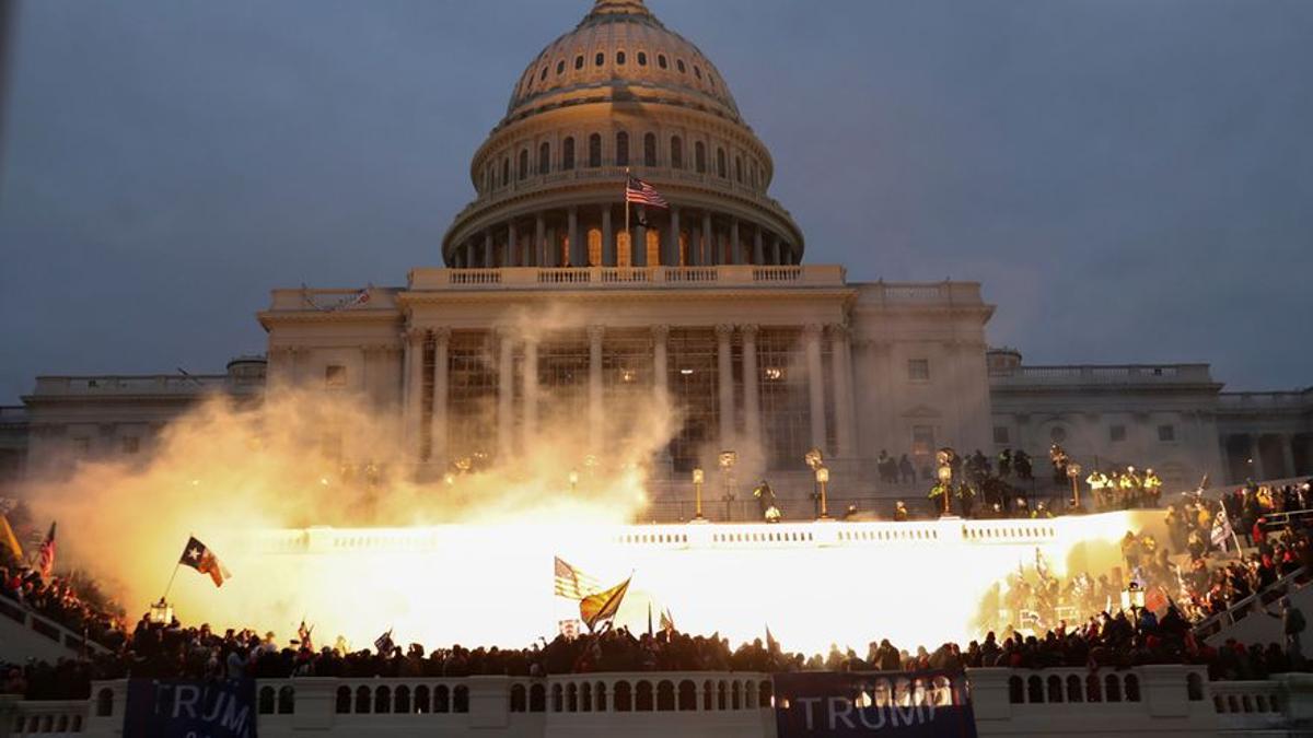 Un momento del asalto al Capitolio.