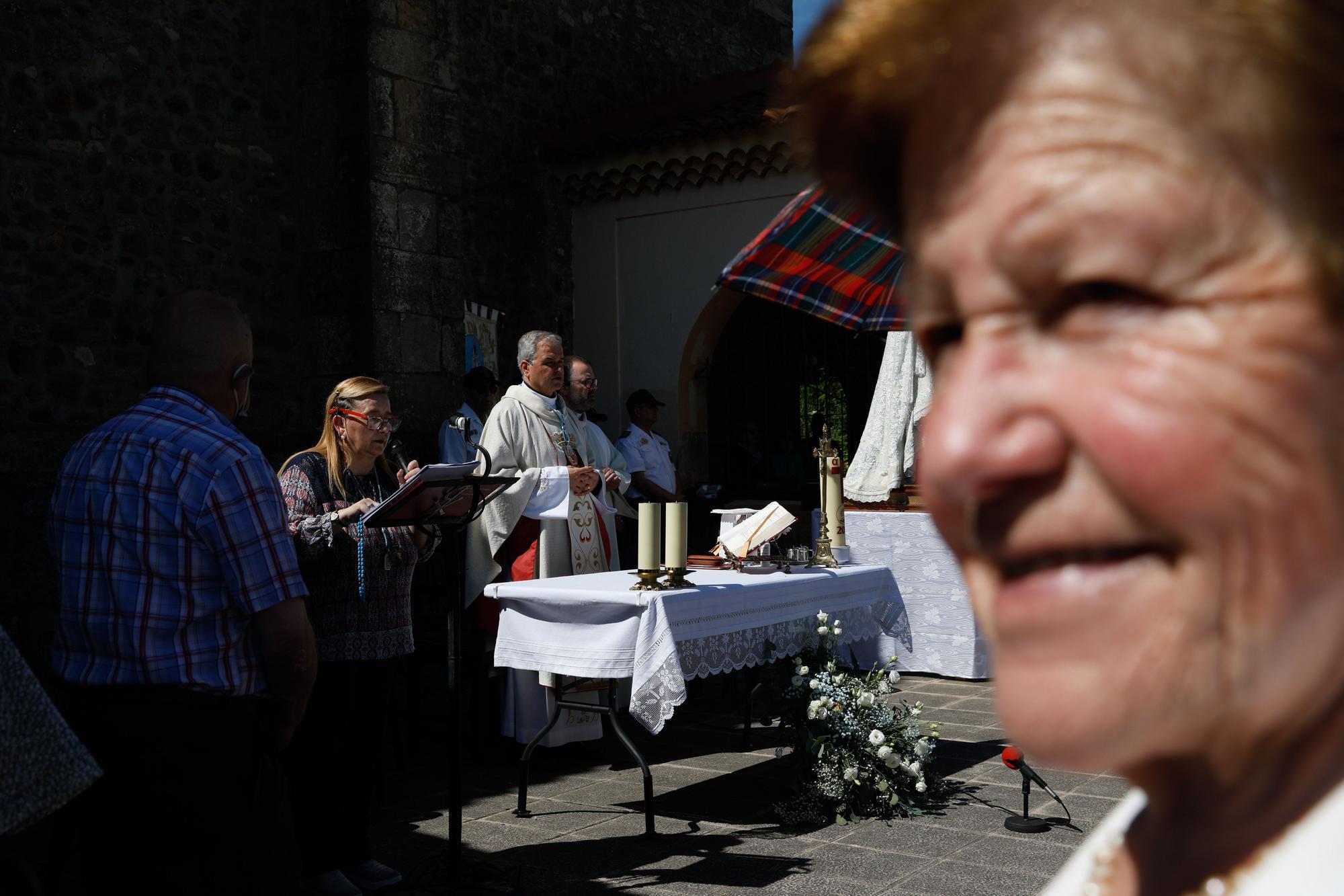 EN IMÁGENES: Así fue el regreso de la tradición del Rito del Beso en la ermita de La Luz