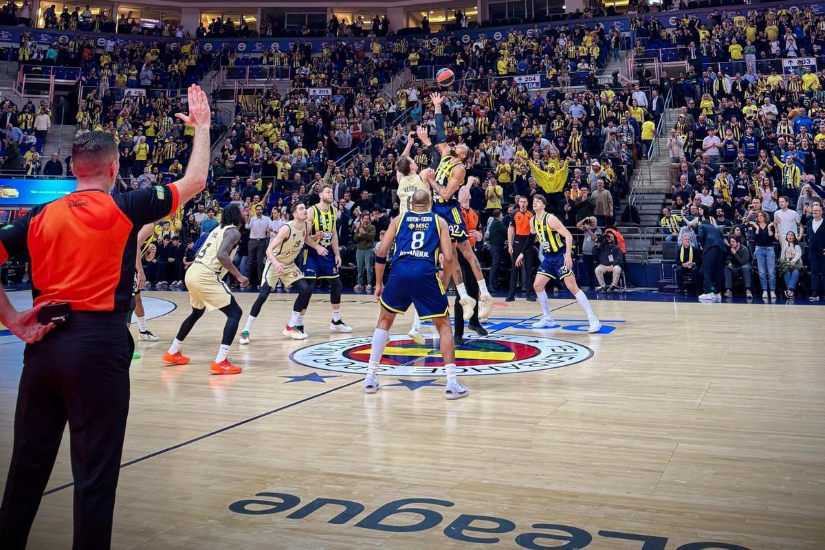 El Barça tenía todo un test en su visita a la pista del Fenerbahçe