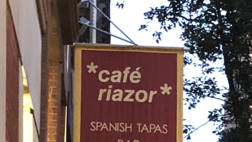 Un rincón coruñés y con Estrella, en pleno centro de Nueva York