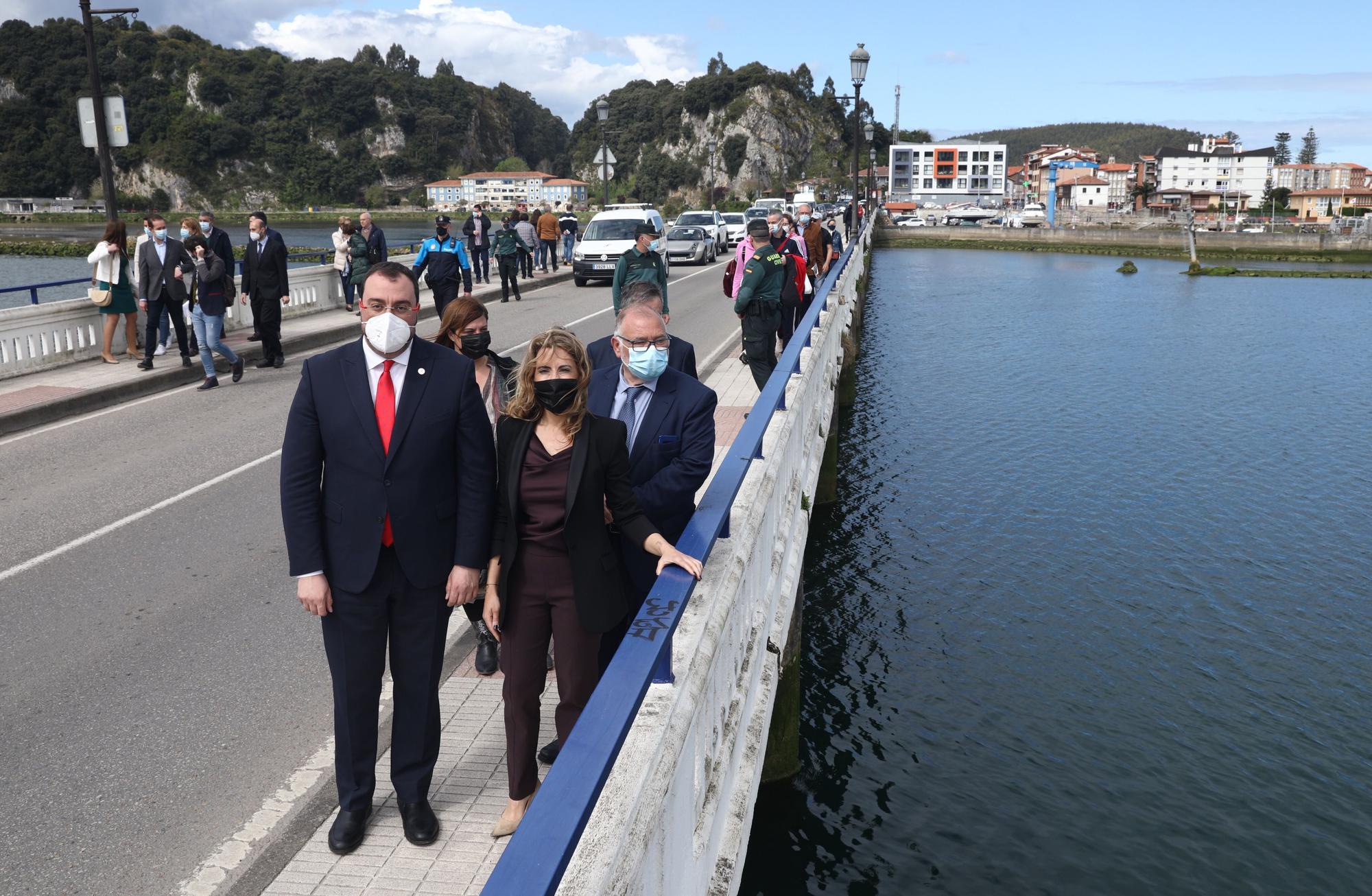 EN IMÁGENES: Así fue la visita de la ministra de Transportes, Raquel Sánchez, a Ribadesella