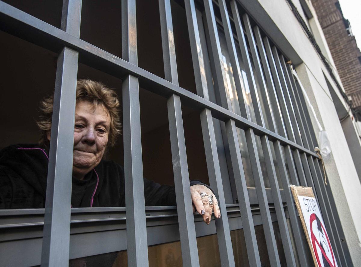 Tensión en Alicante por el desahucio a una pensionista en una vivienda propiedad de un fondo buitre