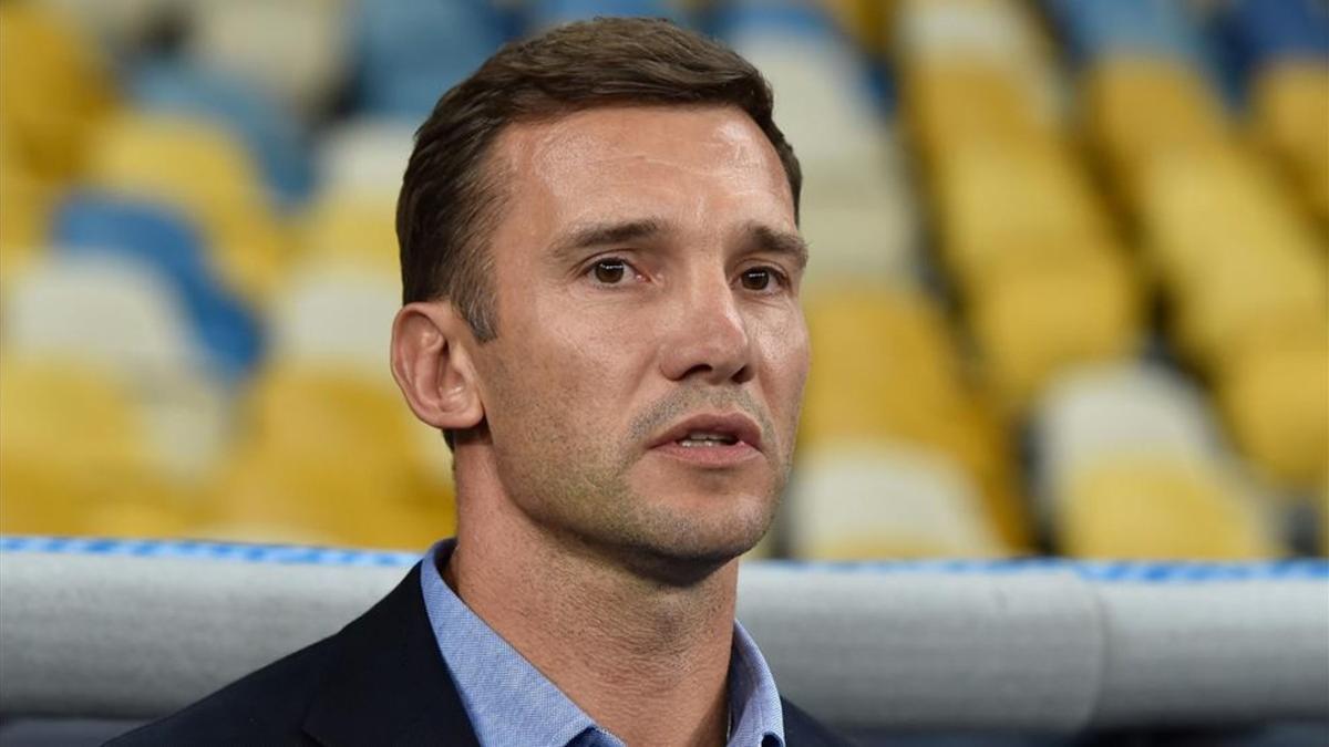 Shevchenko apoya a su compatriota Zozulya